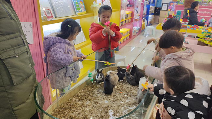 室内儿童乐园不能选择这样的场地去开！