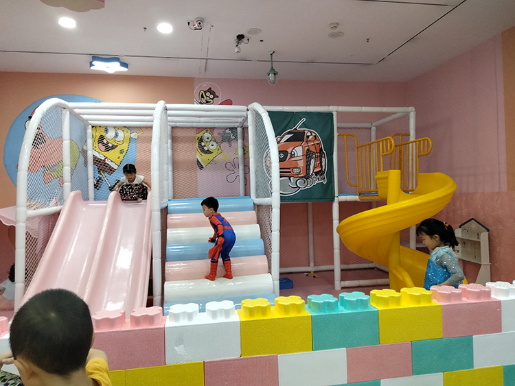 室内儿童乐园—淘气堡！