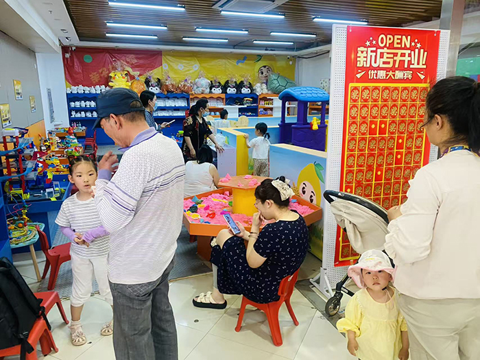 室内儿童乐园开在小区，到底赚不赚钱？