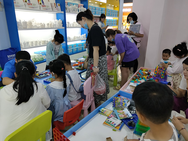 开室内儿童乐园，如何跳出同质化“红海”？